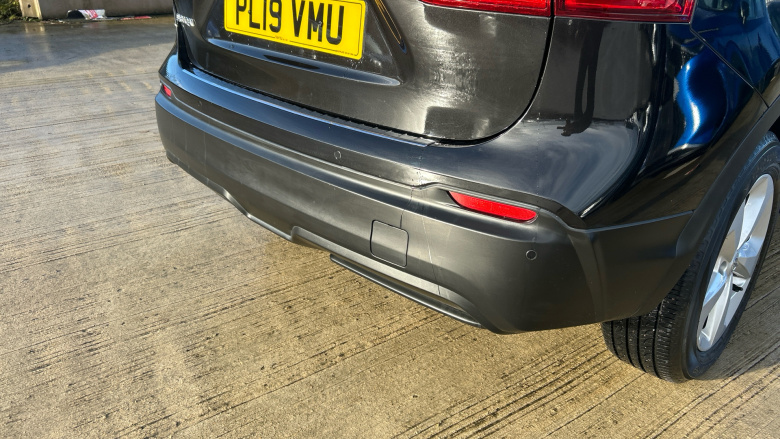 Nissan Qashqai 1.3 DiG-T Acenta Premium 5dr Petrol Hatchback